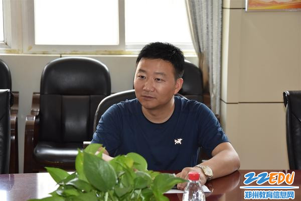 黄涛校长对安全工作进行讲话