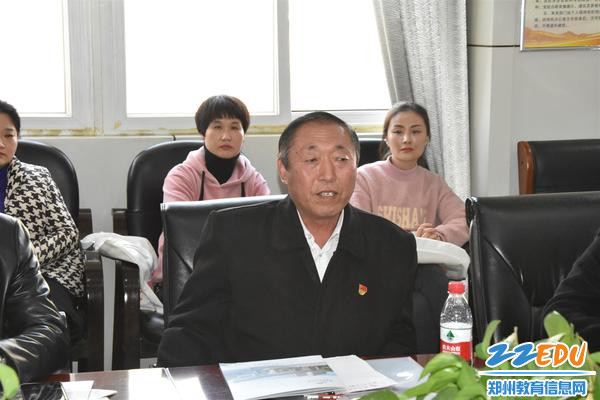 周边单位代表表示郑州42中群众满意度高