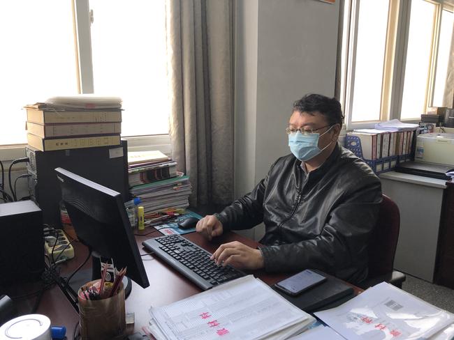 3 面对工作，杨骐老师从不拒绝，勇挑重担