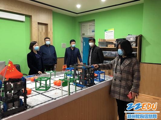 3 各个功能教室物品摆放整齐